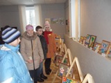Посещение выставки детского творчества «Здравствуй, мир!»
